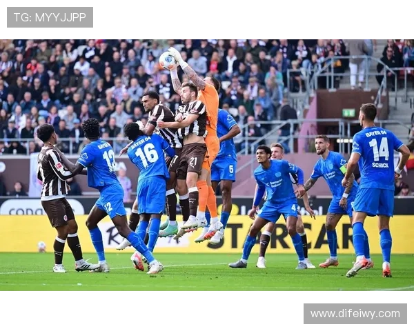 那不勒斯球迷对 Osimhen 热情高涨,期待其状态回暖