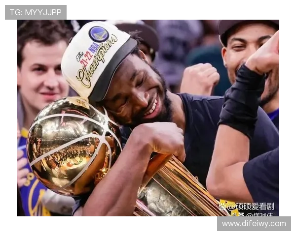 安德鲁·威金斯通过高效无球跑动提升防守转换速度明显超越队内同位置球员