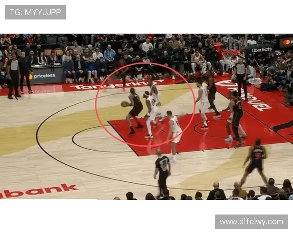 英格拉姆挡拆制造错位，中距离效率较上季提升